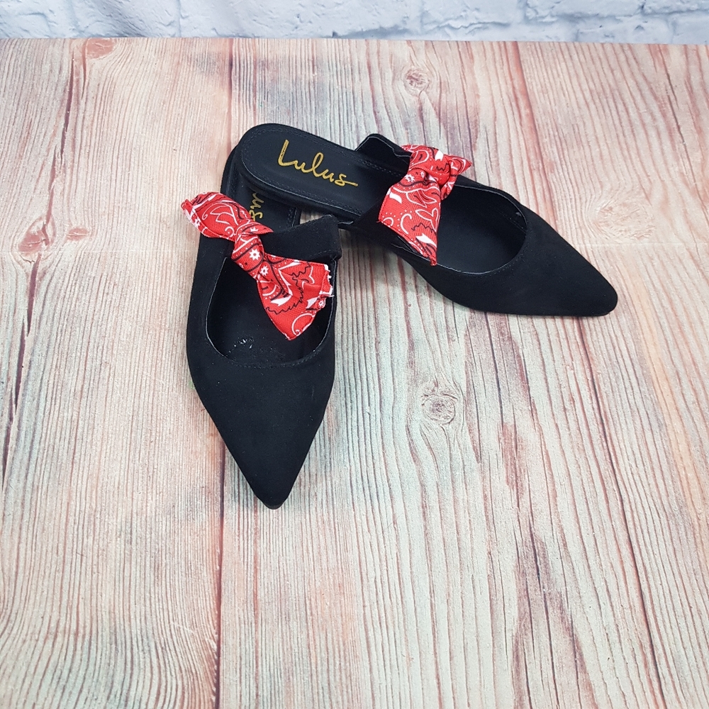Lulu's "Macey" Bow Accent Mules